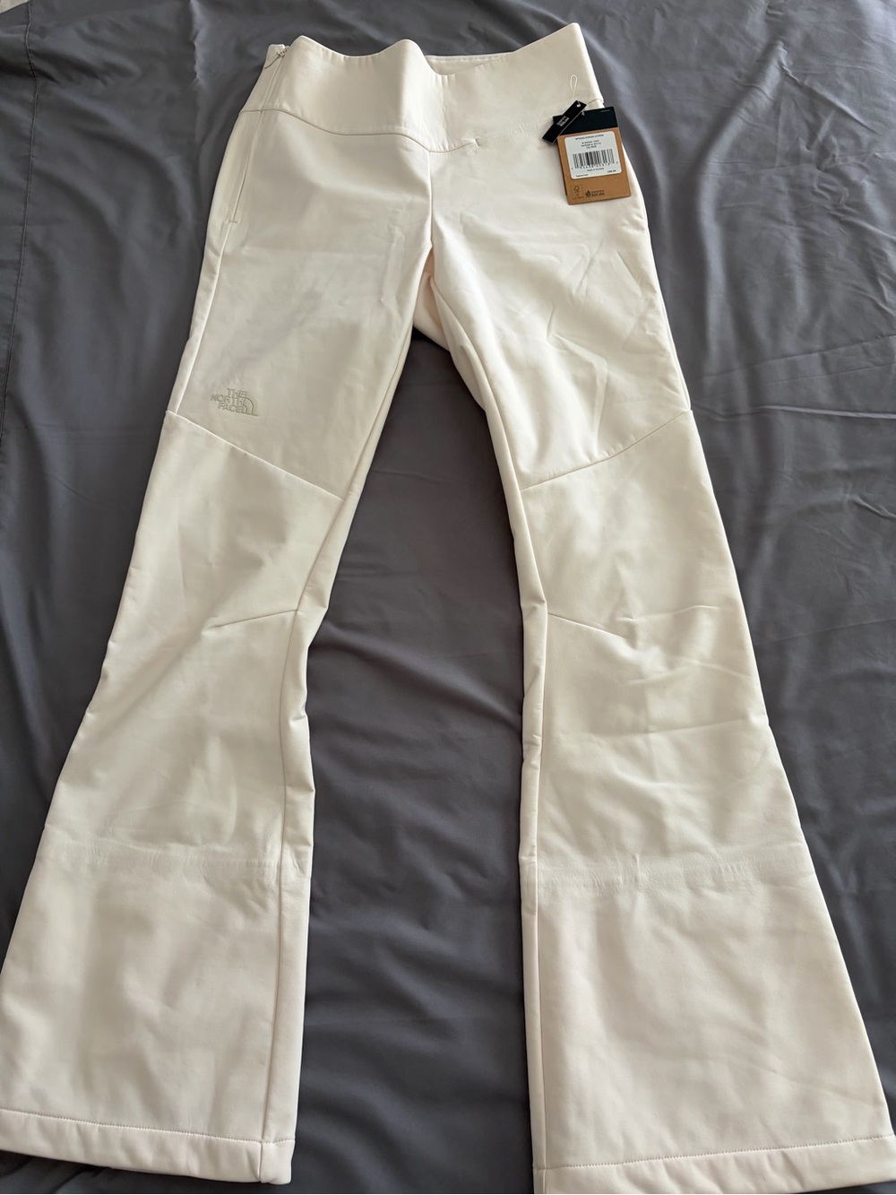The North Face womesn 10 Cream snoga pants NWT